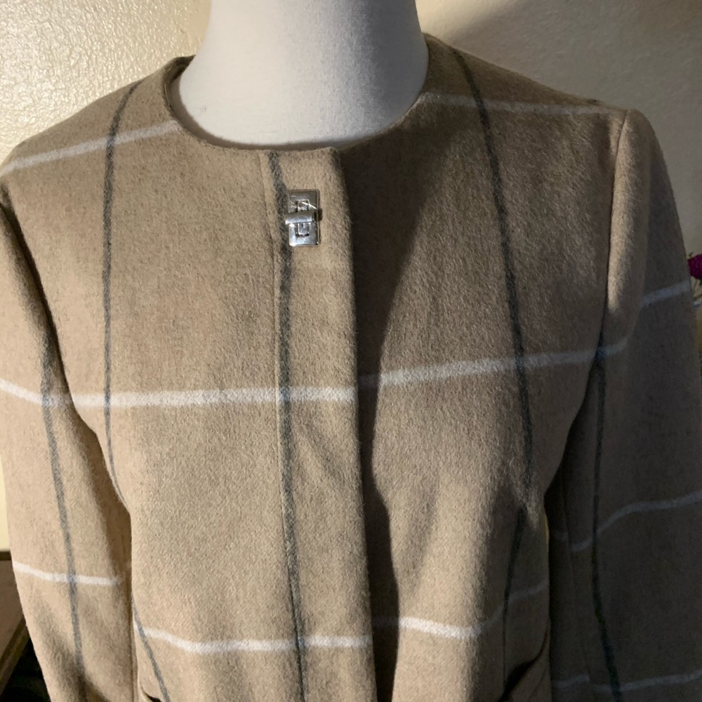 Zara coat - Picture 4 of 8